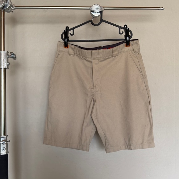 Dickies FLEX Relaxed Fit Work Shorts, 11" - Picture 1 of 13